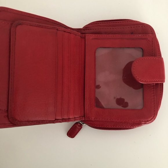 Etienne Aigner Red Leather Wallet - Picture 6 of 7